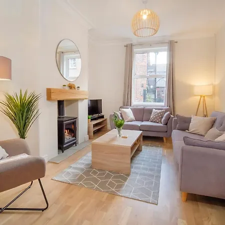Historic House In The Heart Of Centre With Free Parking Hébergement de vacances York