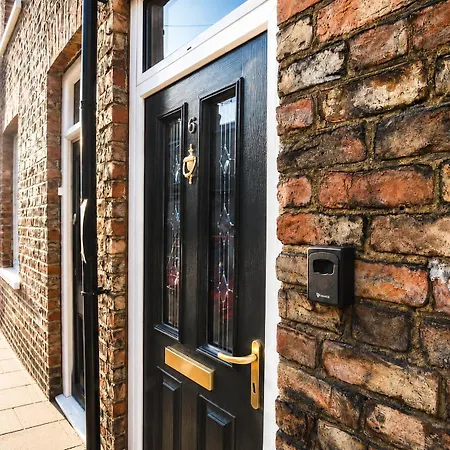 Historic House In The Heart Of Centre With Free Parking Holiday home York